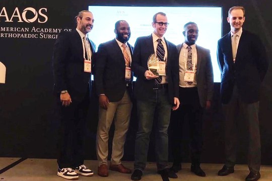 Cesare Faldini: l’ortopedico più premiato al mondo è un orgoglio di Bologna Cesare Faldini: l’ortopedico più premiato al mondo è un orgoglio di Bologna